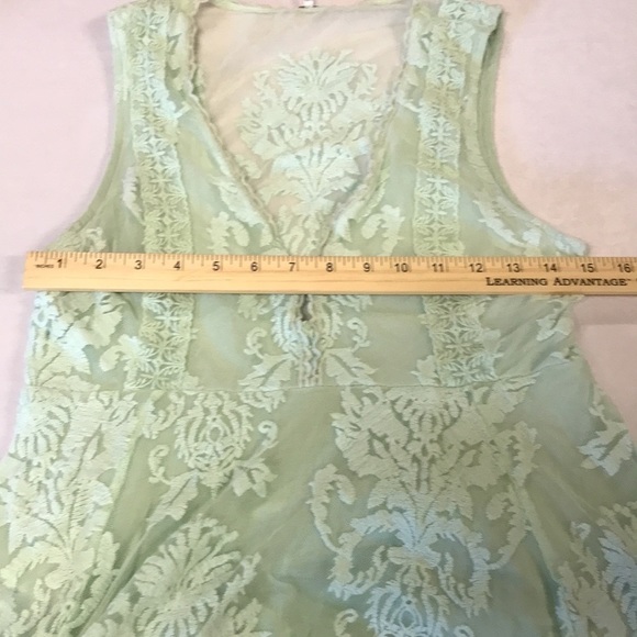 Free people women’s reign over me lace mini dress sz 2 green lined skirt - Picture 12 of 14